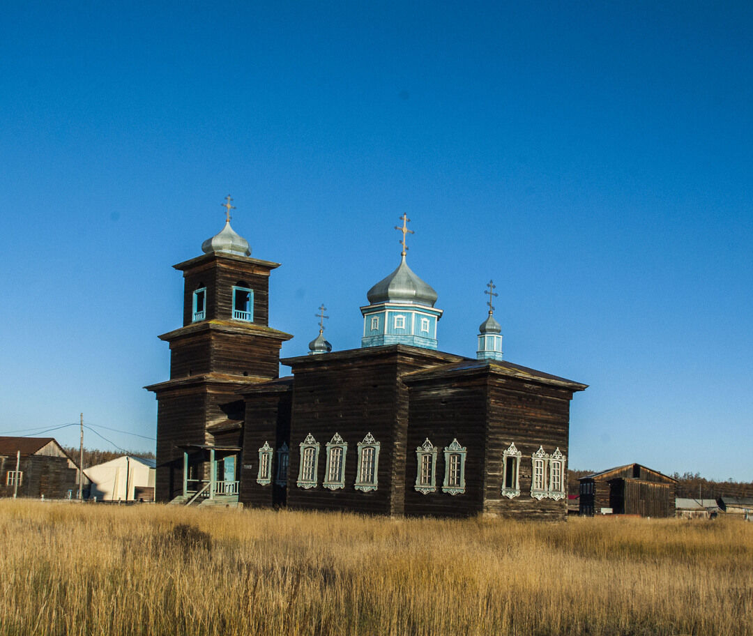 Хаяхсытская Николаевская церковь с колокольней (деревянная)