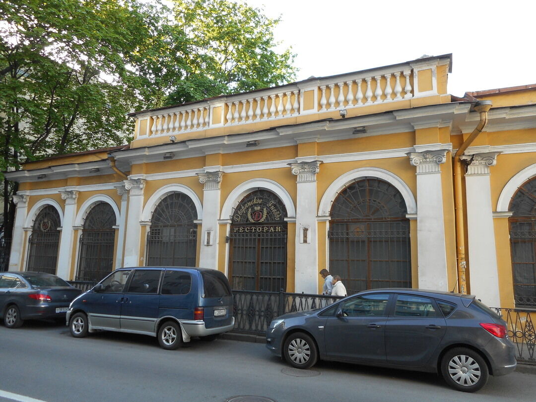 Павильон садовый,  Санкт-Петербург, набережная реки Мойки, дом 94 .