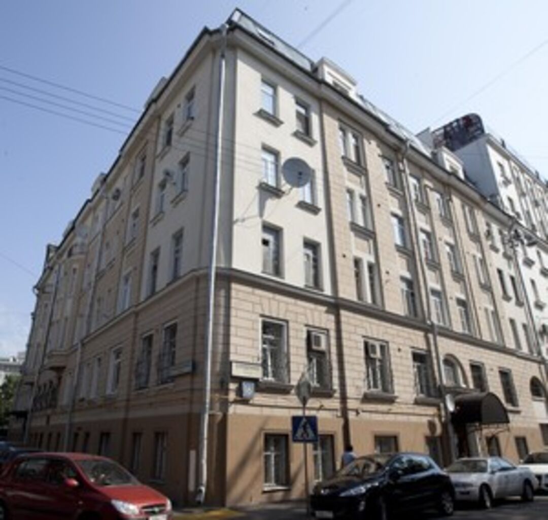 Квартира, в которой в 1915-1933 гг. жил ученый - энциклопедист, математик и филолог П.А.Флоренский. Квартиру неоднократно посещали В.И.Вернадский, М.В.Нестеров, А.С.Голубкина и др.