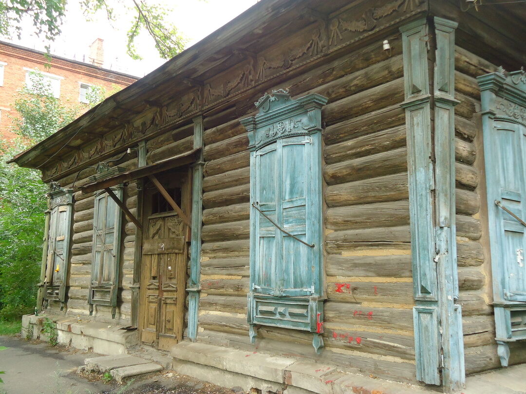 Дом хлебникова. Дом Хлебникова Можайск. Улица Хлебникова Омск. Омск, ул, Почтовая Омск ул.