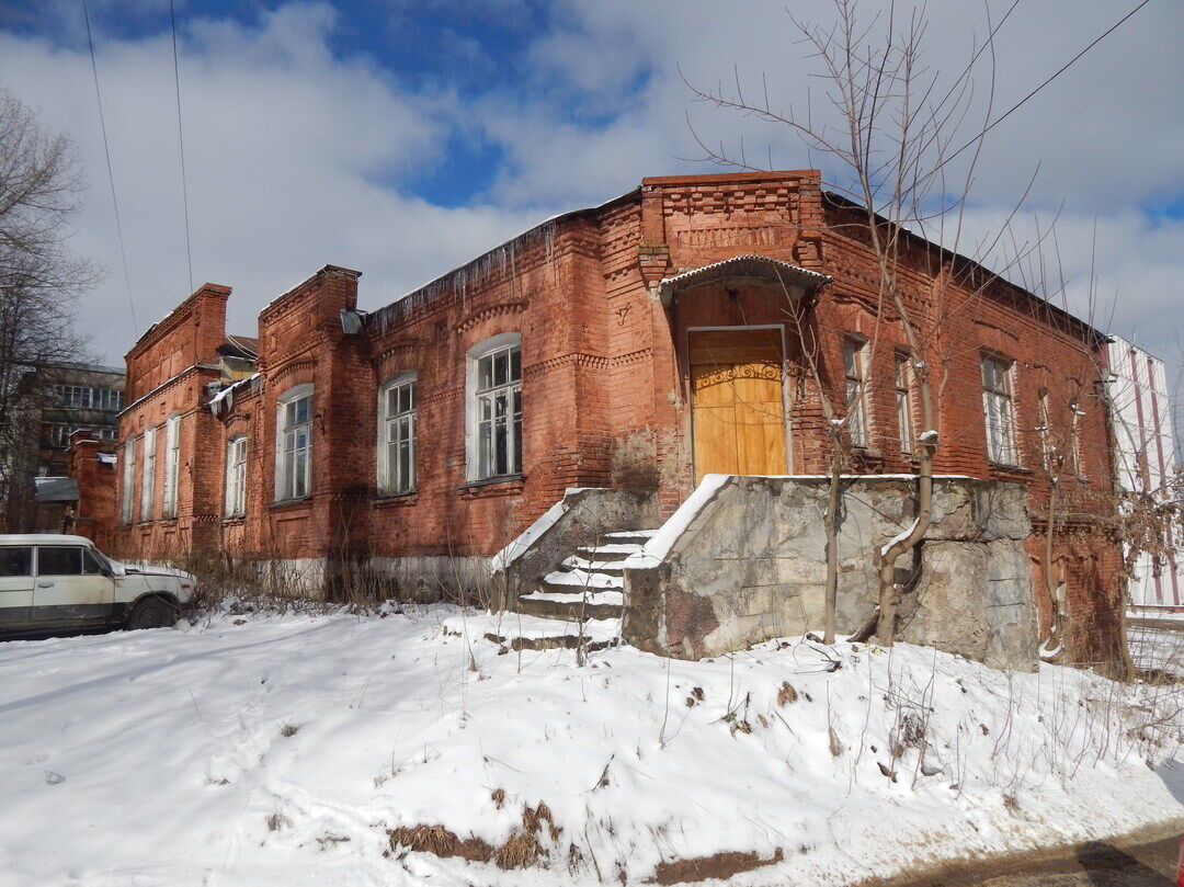 Serafima ул городок коминтерна 16 смоленск фото Здание офицерского собрания /клуб/, Смоленская область, г. Смоленск, городок Ком