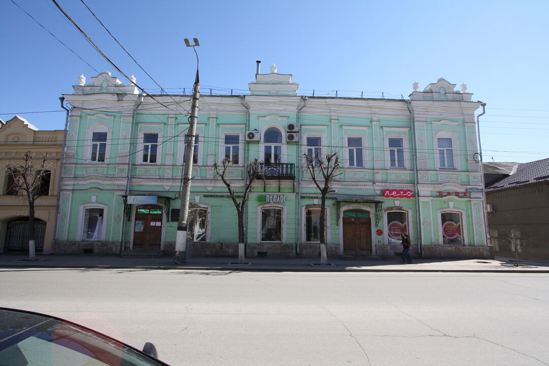 Дом с магазином фабриканта Белоусова Н.С.