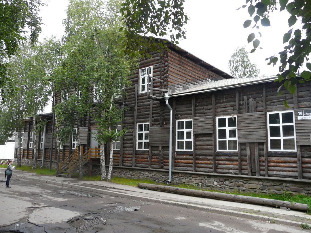 Дом, в котором в 1930-х - начале 1940-х г жил Герой Советского Союза .