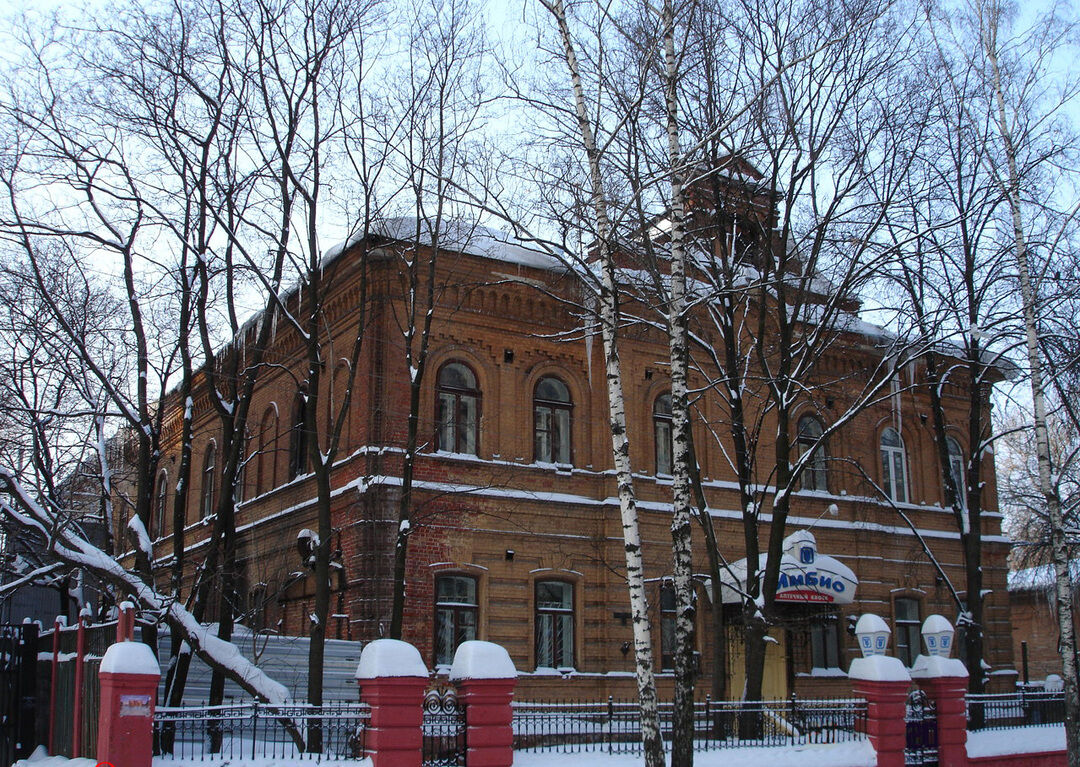 Здание городского приюта имени Сухаревых, Нижегородская область, город Нижний  Новгород, ул. Ошарская, 11