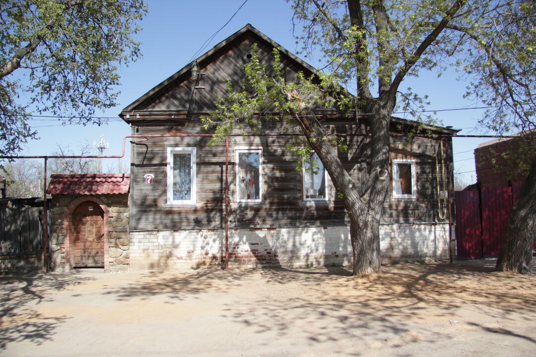 Погода в дубовке волгоградской. Город Дубовка Волгоградская область улица Советская дом 70. Дубовка Волгоградская область, Дубовский район улица Ленина 27. Комсомольская улица 3 Волгоградской области Дубовский район. Комсомольская 6 Дубовка Волгоград.