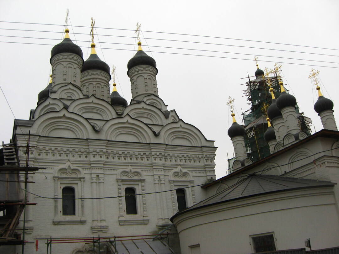 Храм за петровскими воротами. Церковь знамения за Петровскими воротами (1680 год, Москва). Храм знамения на Петровке. Церковь знамения в Колобовском переулке. Церкви знамения за Петровскими воротами в Москве (1679-81 гг.)..