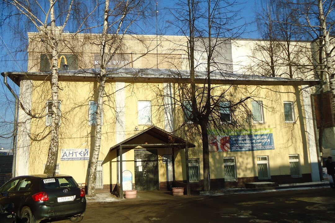 Здание красильни ярославской шелковой мануфактуры. Хозяйственный корпус Вознесенских казарм