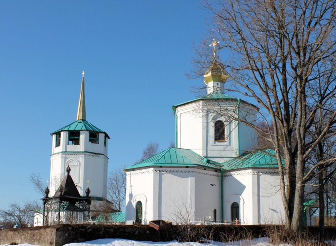 Церковь д. Прибуж Гдовский район Церковь. Прибуж (Гдовский район) храм Преображения Господня.. Церковь Спаса Преображения Псковская область. Псковская область деревня Прибуж Гдовский район.