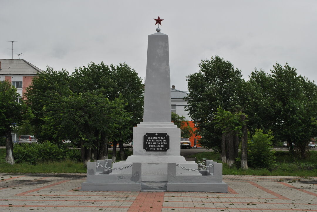 Боготол красноярский. Памятник неизвестного солдату в Боготоле. Памятники в Боготоле. Достопримечательности города Боготола. Памятник борцам революции Боготол.