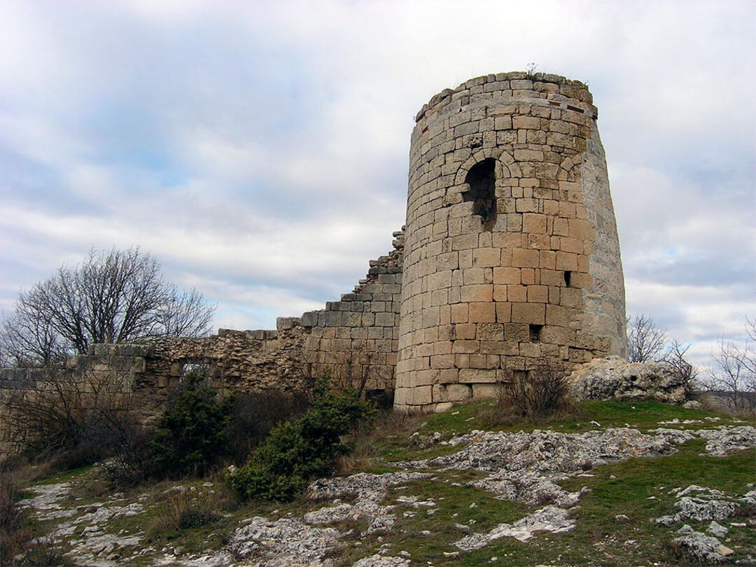 Археологический комплекс "Сюйреньская крепость"