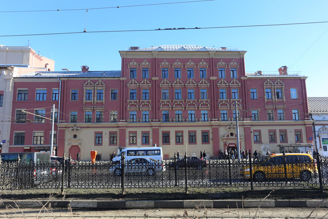 Узнай по фотографиям удивительные достопримечательности москвы находящиеся на красной площади стр 66