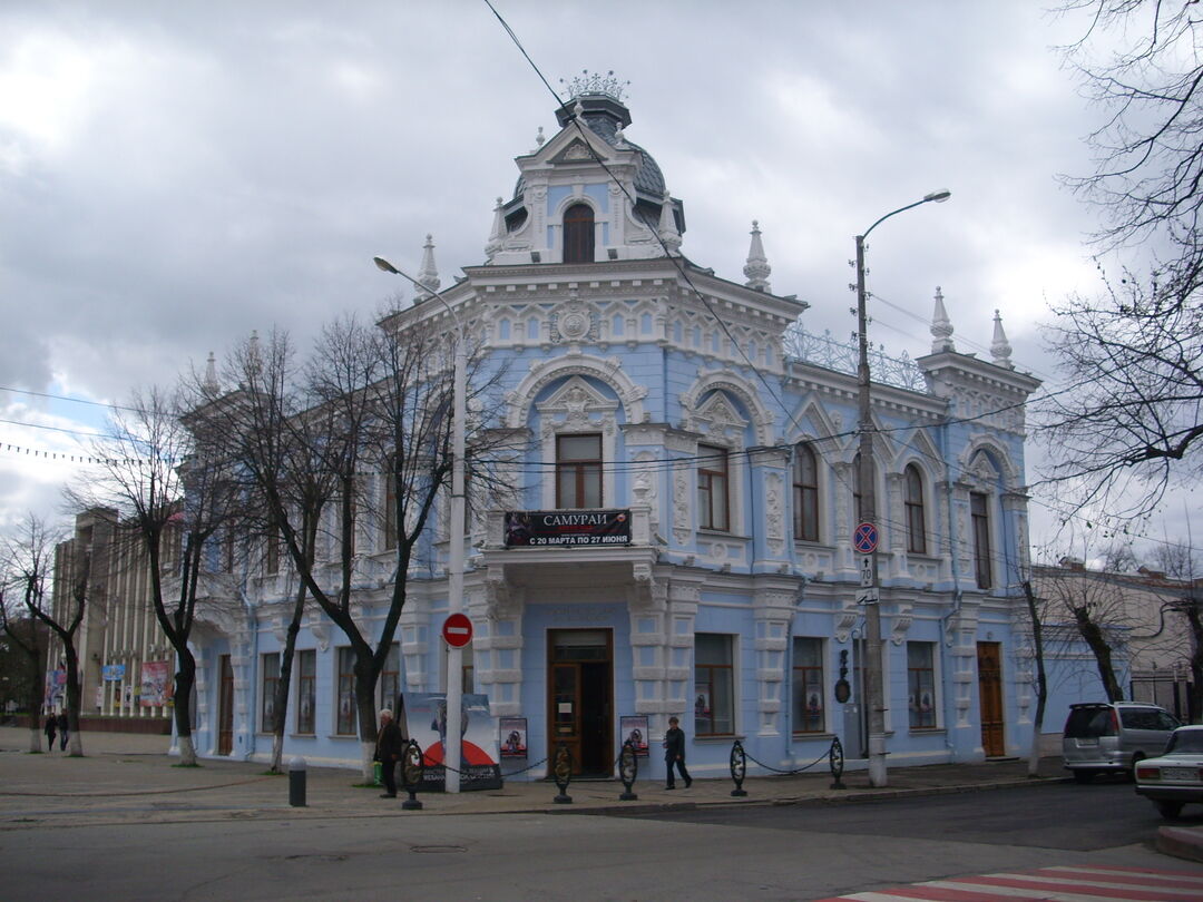 Дом инженера Б.Б.Шарданова, Краснодарский край, город Краснодар, угол ул.  Красной, 13 и ул. Советской, 44, лит. А, А1, Б