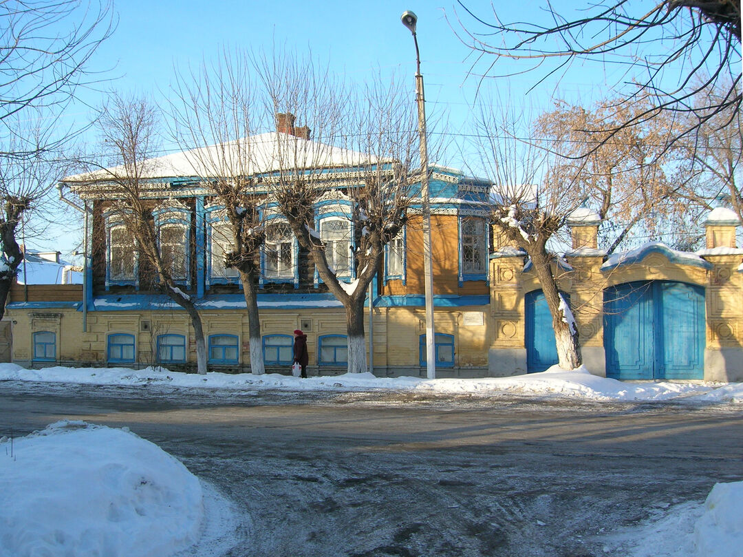 Усадьба М.Густомесова. Дом, ограда с воротами и склады