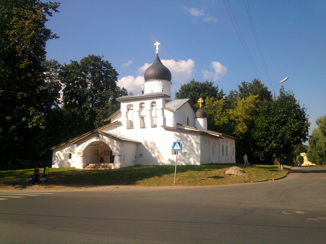 Церковь Воскресения Христова со Стадища