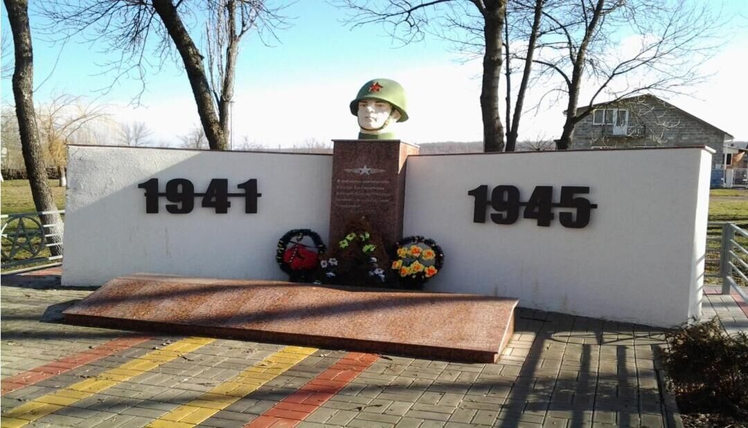 Погода в ст белореченской. Черниговская Белореченский район. Станица Черниговская Белореченского района. Памятник поселок Кубанский. Черниговская Краснодарский край Белореченский район.