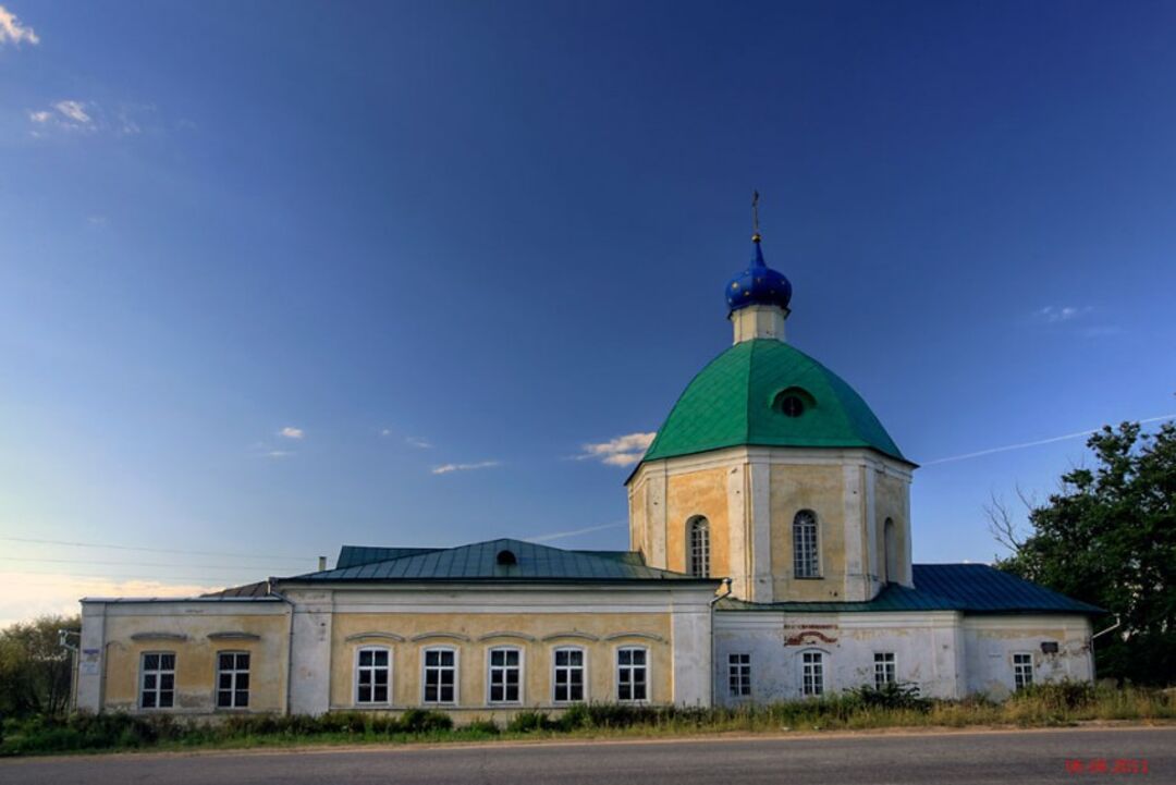 Тверская обл медное. Храм Казанской иконы Божией матери в Медном. Село медное Тверская область. Село медное Тверская область Церковь Казанской. Церковь Казанской иконы Божией матери Тверская область.