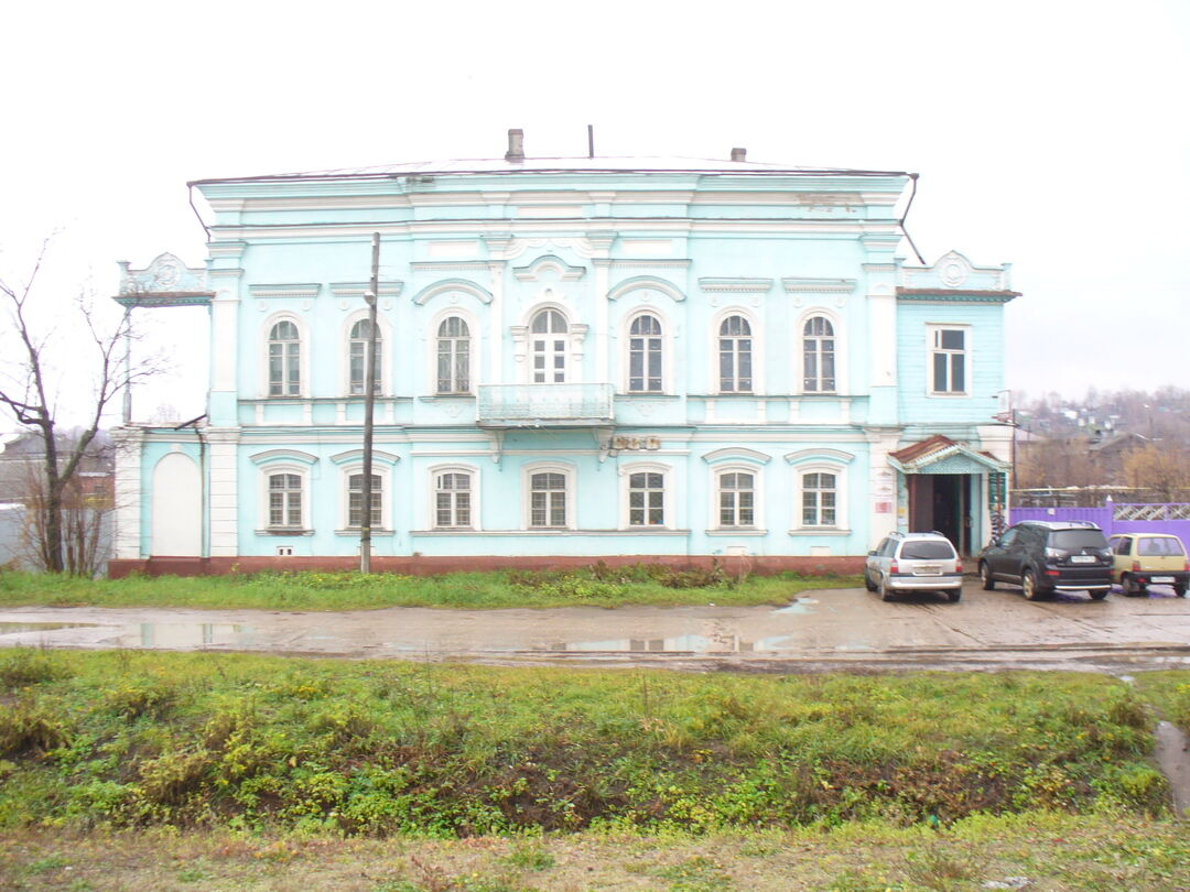 Дом каменный (бывший купеческий), Республика Марий Эл, г. Козьмодемьянск,  ул. Ленина, д. 58