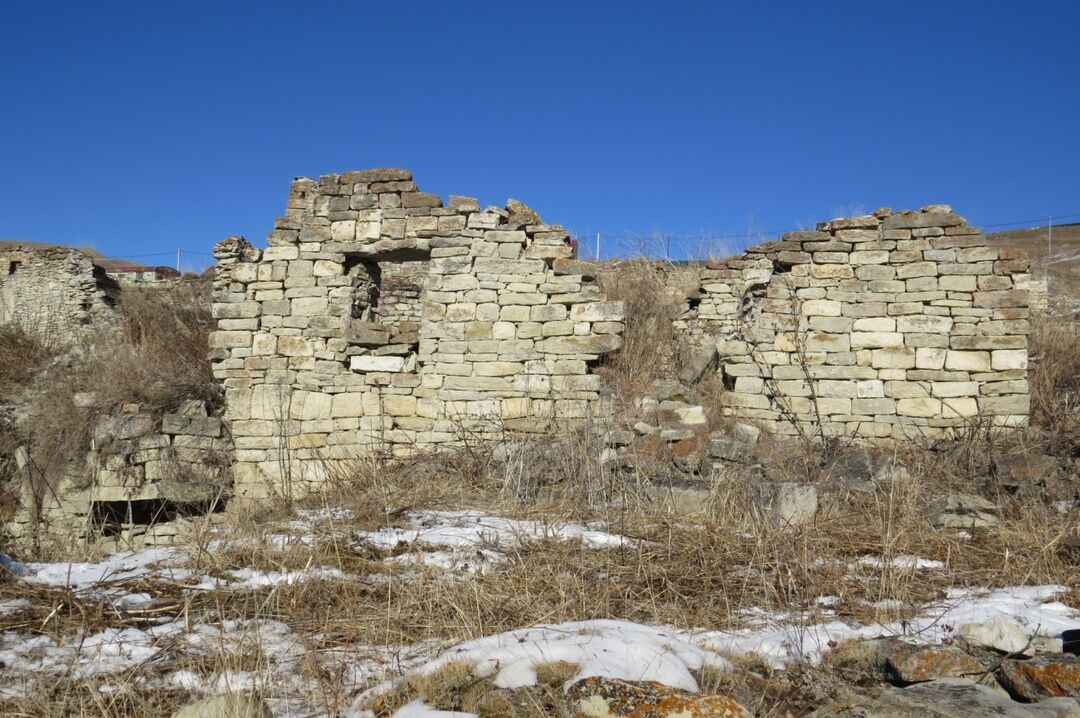 Село Хой Чеченская Республика. Селение Хой комплекс 13 века. Чеченское село Хой. Село Хой фото.