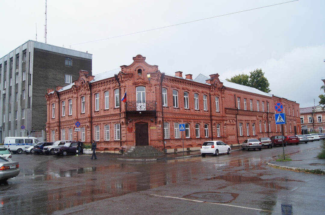 Бийск советское. Дом купца Кашина Бийск. Улица Советская Бийск. Бийск ул Советская 15. Дом купца Кашина Астрахань.