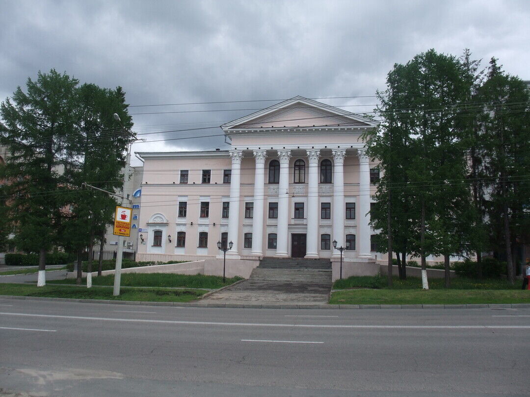 Здание Чувашского государственного театра кукол, Чувашская Республика .