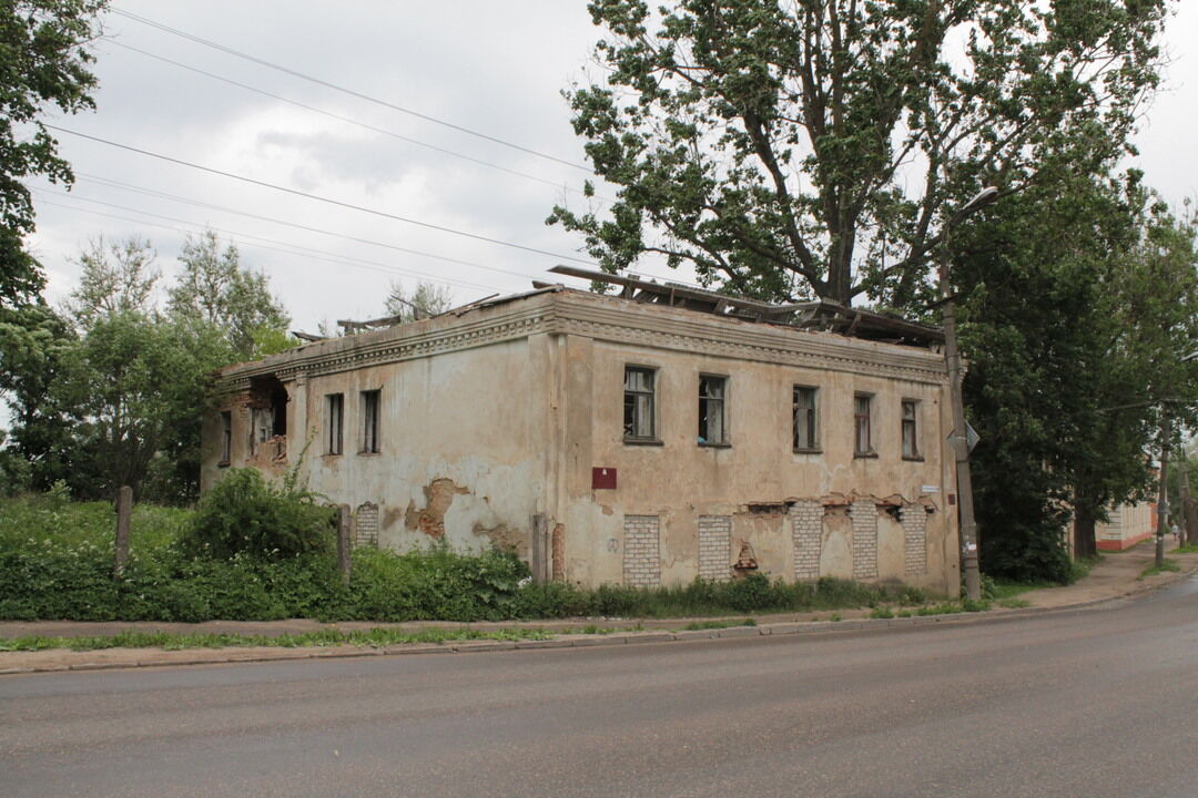 Город вязьма улица. Смоленская улица Вязьма. Дом 12,14 ул Смоленская Вязьма. Смоленская область, Вяземский район, г. Вязьма, ул. Ленина, дом 41;. Вязьма улица Московская.