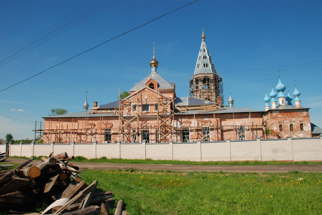 Ансамбль Введенской церкви