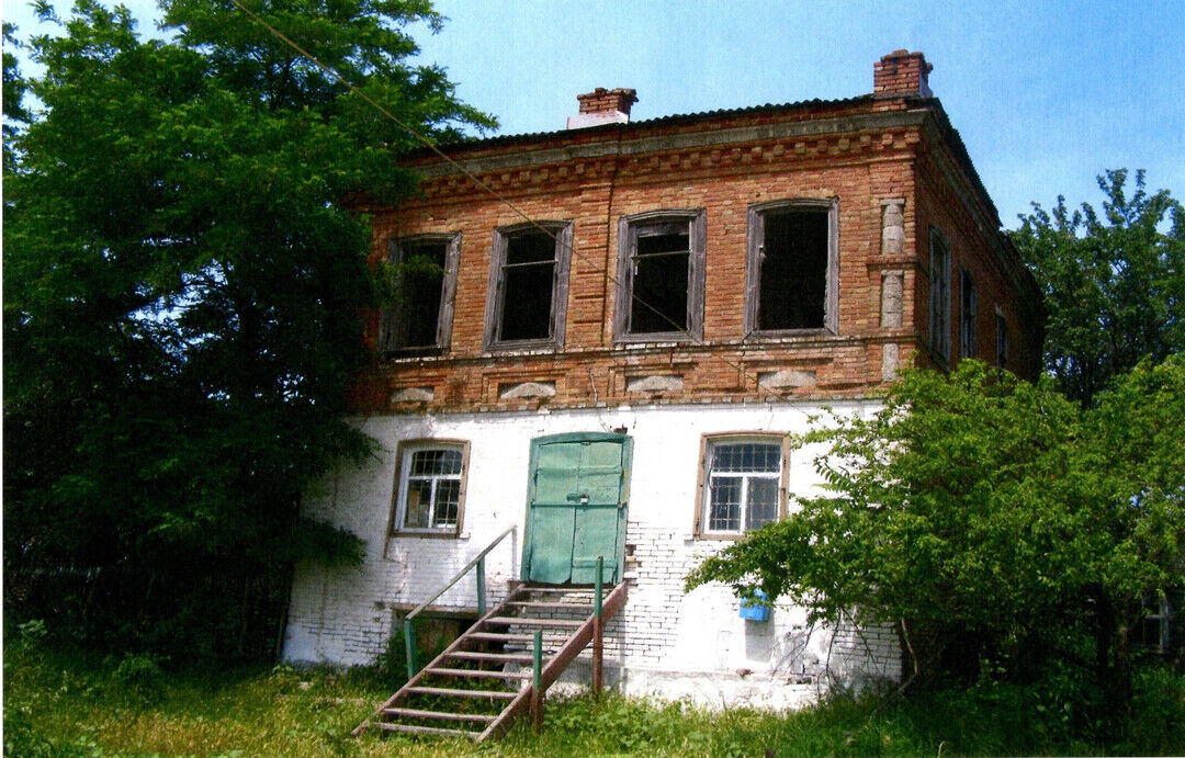 Дом со встроенным магазином и полуподвалом купца Белоусова