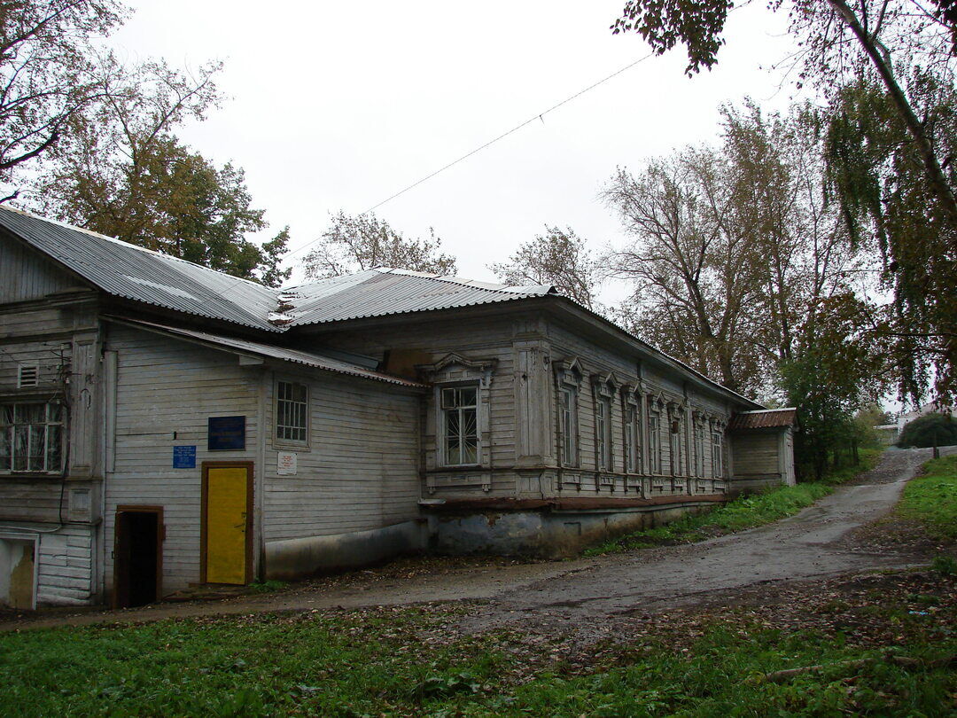 Дом управляющего заводом, Пермский край, Лысьвенский городской округ, город  Лысьва, ул. Набережная, д. 25