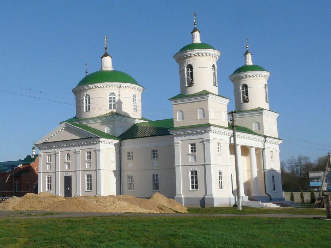 Церковь дмитрия солунского. Храм Димитрия Солунского Великий Новгород. Липецкая область село Троекурово Церковь Дмитрия Солунского. Собор Дмитрия Солунского Удмуртия.