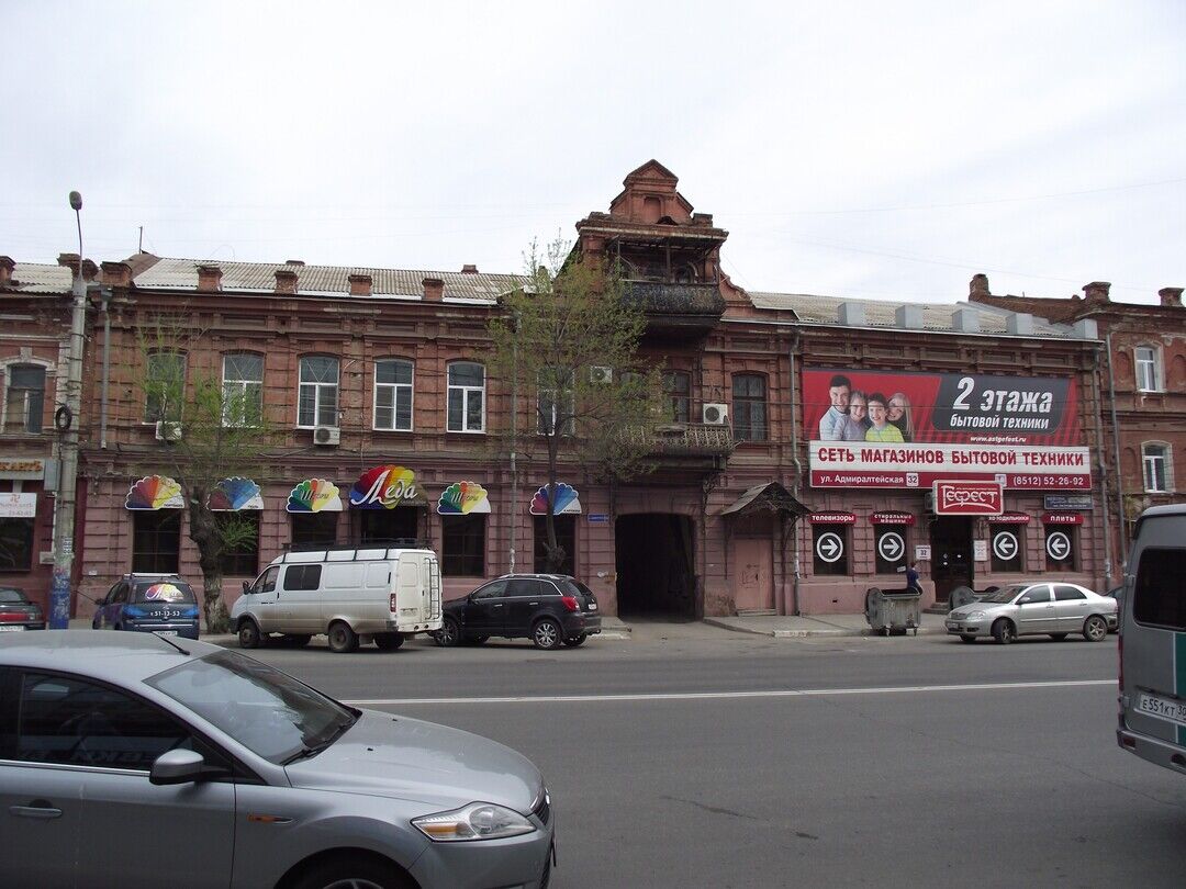 Городской особняк, Астраханская область, город Астрахань, ул.  Адмиралтейская. 32