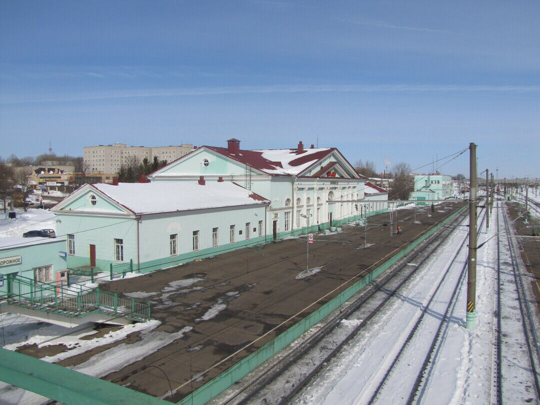 Памятное место, где в ноябре 1917 года революционные солдаты задержали  казачьи эшелоны, направлявшие, Смоленская область, Вяземский район, г.  Вязьма, ул. Дзержинского, в районе дома № 1