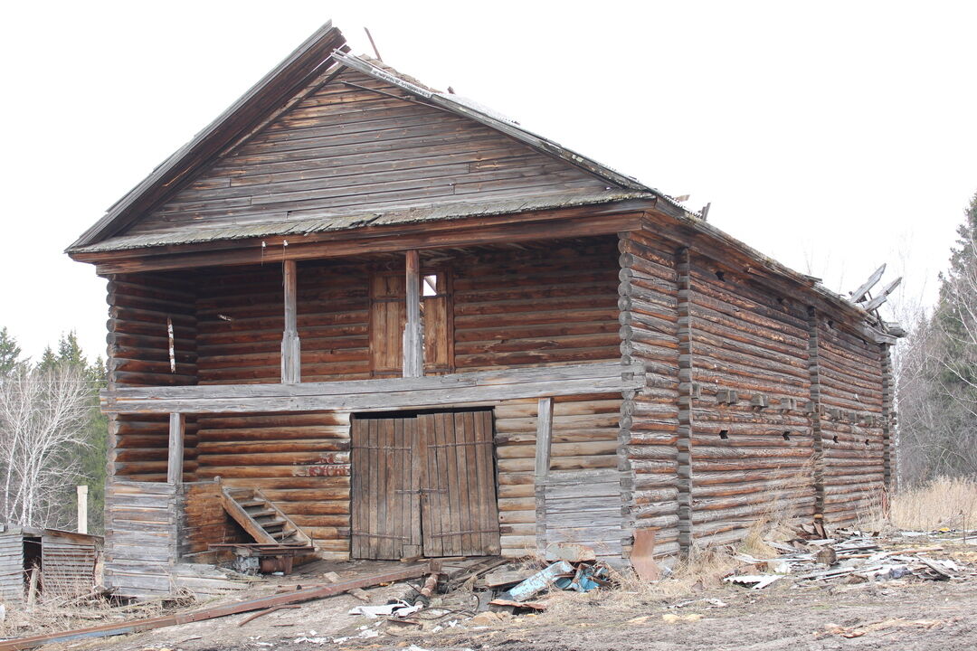 Красноярский край уярский. Красноярский край Амбары. Амбар в Енисейске. Вороковка Амбар. Никольское Уярский район Красноярский край.