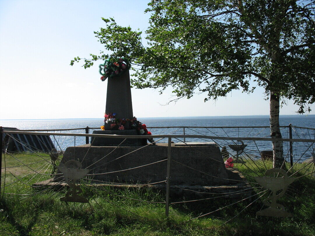 Братская могила рядовой Монтовой Галины Николаевны, погибшей в 1942 году