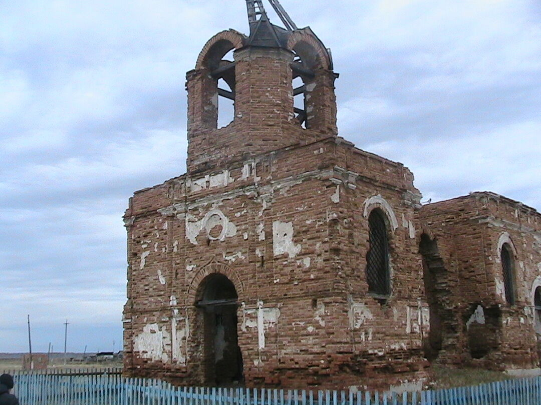 Село николаевское. Церковь Николаевская Называевский район. Комарицкая Николаевская Церковь. Николаевская Церковь село Юма. Николаевская Церковь Шапково.