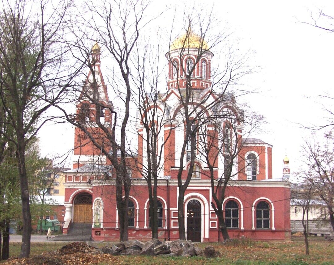 Храм благовещения богородицы в петровском парке