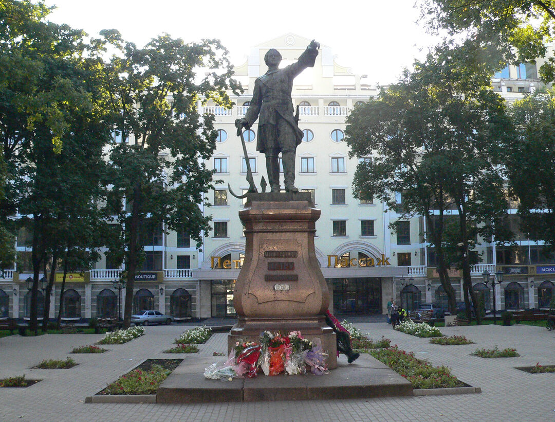 Фото памятник петру 1 в воронеже