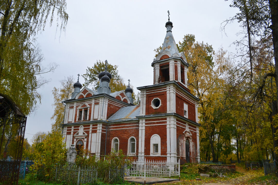 Горбатов нижегородская. Церковь в Горбатове Нижегородской области. Горбатов Павловский район. Скорбященская Церковь Павлово. Горбатов кладбище Нижегородская область.