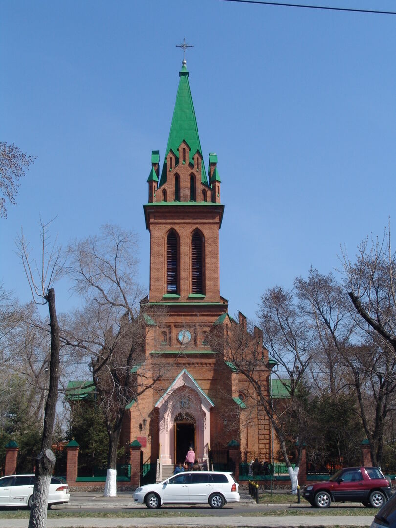 Церковь (Римско-католический костел), Амурская область, г. Благовещенск,  ул. Горького, 133