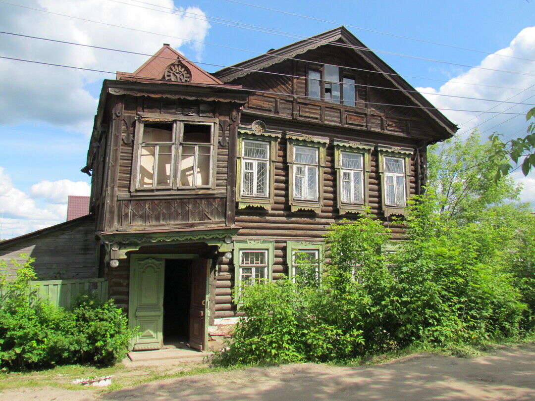 Судиславль костромская область. Поселок Судиславль Костромской области. Старинные здания Судиславль. Судиславль Костромская область ул Луначарского.