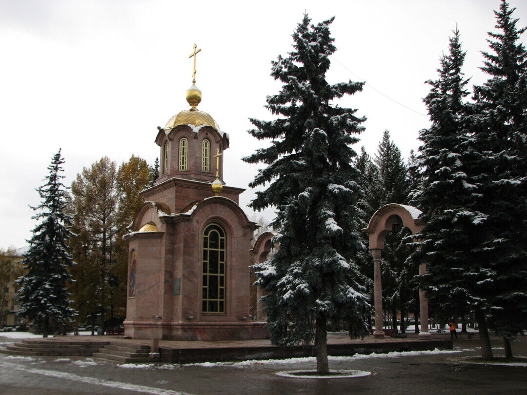 Часовни кемерово. Часовня «всех скорбящих радость» Кемерово оисунок. Кемерово часовня иконы Божией матери всех скорбящих радость Кемерово. Часовня в честь иконы Божией матери «всех скорбящих радость». Часовня напротив филармонии Кемерово.