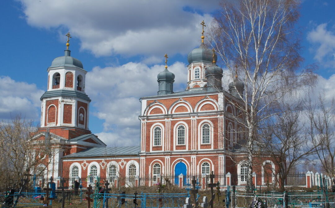 Первомайский нижегородская область. Храм в Первомайске Нижегородская область. Церковь Благовещения Пресвятой Богородицы в Николаевке. Храм село Николаевка Первомайский район Нижегородской области. Село Николаевка Первомайский район Церковь.