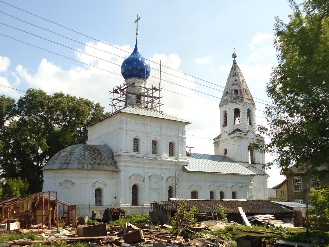 Храм косьмы и дамиана галич. Церковь Косьмы и Дамиана Ростов. Церковь Косьмы и Дамиана Ярославль. Храм Косьмы и Дамиана Ростов Великий. Галич Костромская область Церковь Космы и Дамиана.