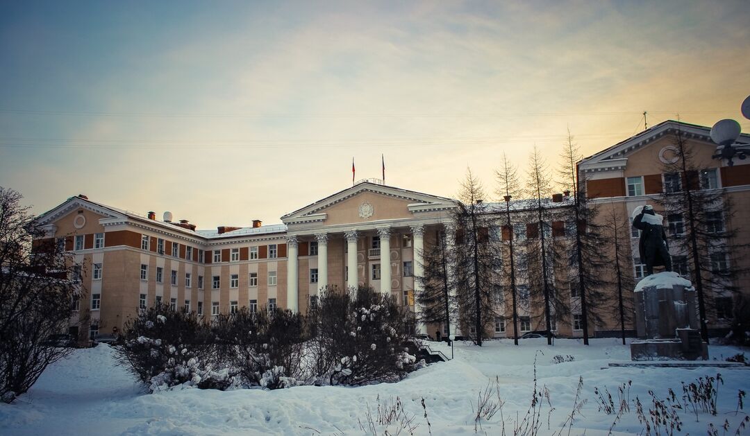 Здание фсб мурманск фото