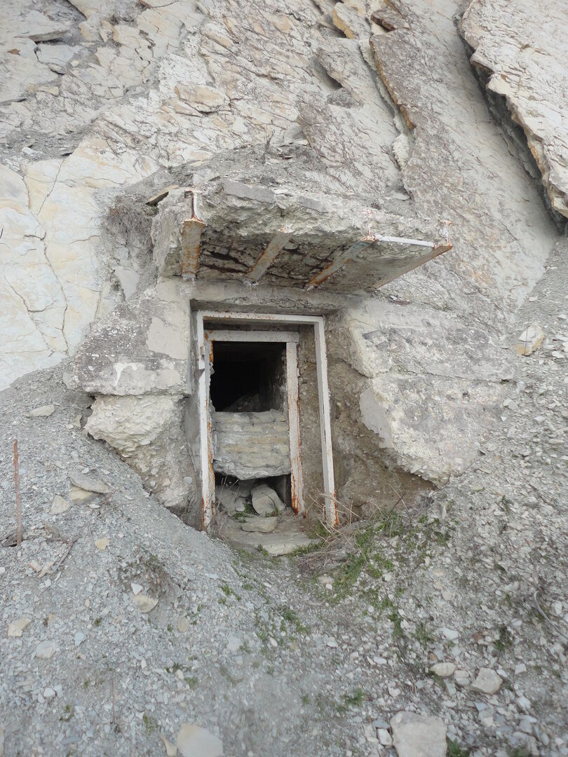 Памятное место (пещера), где в 1942 - 1943 годах размещался подземный госпиталь