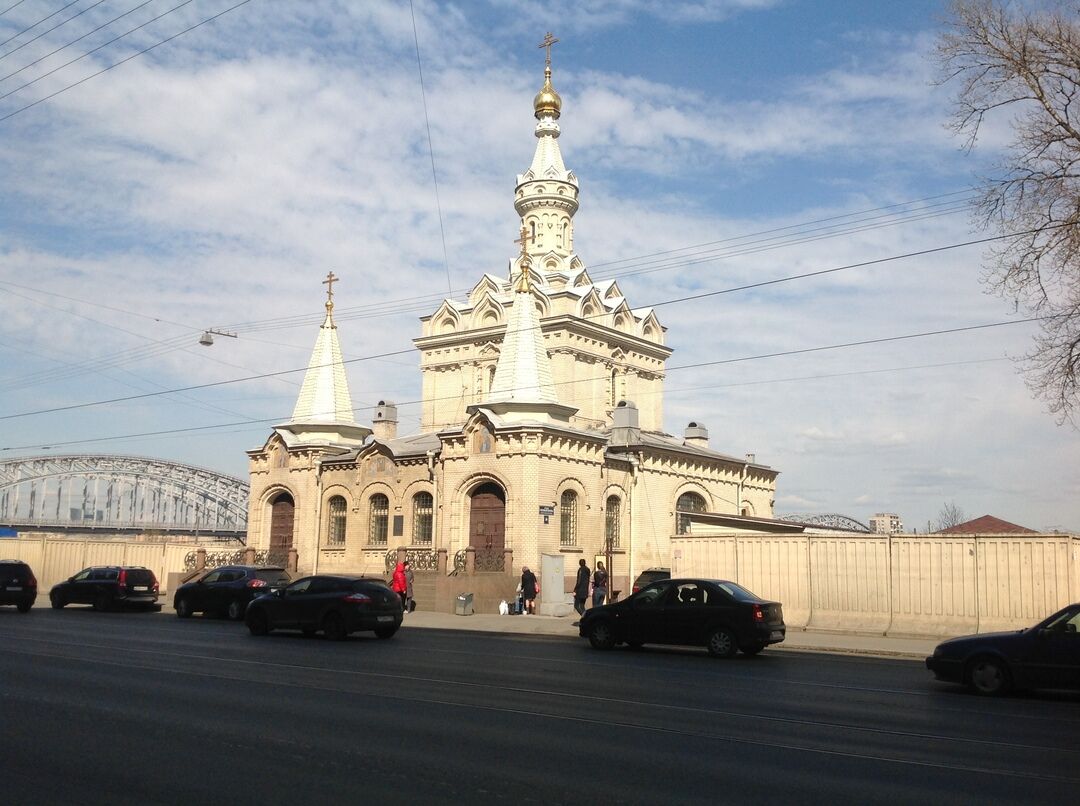 Храм всех скорбящих радость на обуховской обороне