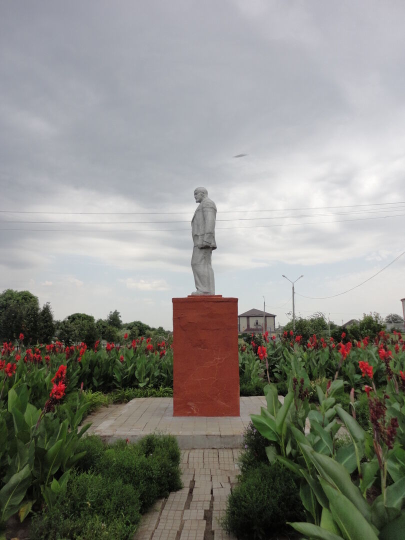 Краснодарский край гулькевичский. Школа село Новоукраинское Краснодарский край Гулькевичский район. Село Новоукраинское Гулькевичского района. Село Новоукраинское Краснодарский край. Краснодарский край Гулькевичский район село Новоукраинское.