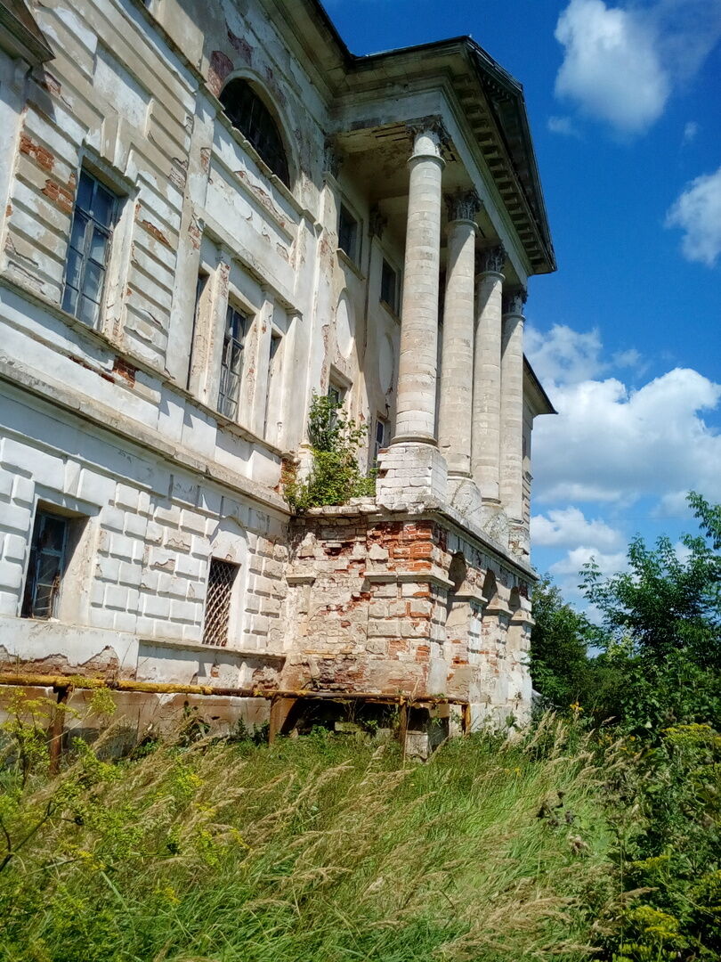 Усадьба щепочкина. Усадьба Щепочкина Калужская область. Дом Щепочкина в Полотняном заводе. Полотняный завод Калужская область. Усадьба Щепочкина в Полотняном заводе Калужской области.