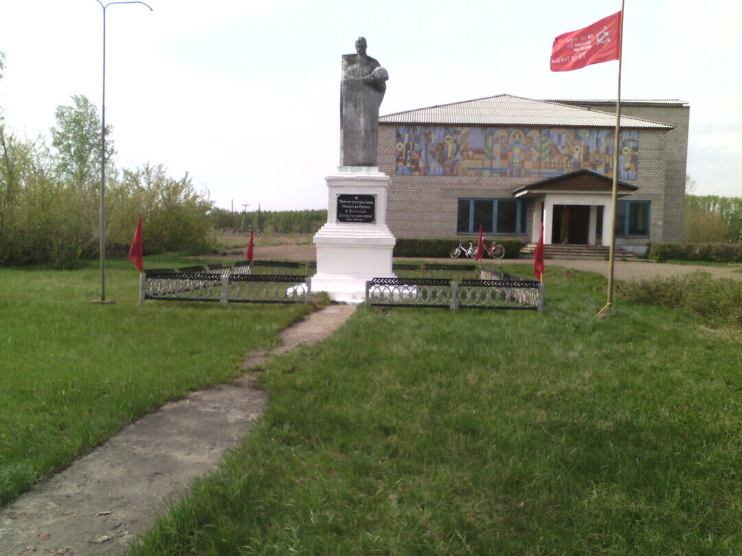 Погода в романовском районе алтайского края. Село Романово Алтайский край Романовский район. Алтайский край, Романовский р-н, с. Грановка. Мемориальный комплекс Романово Алтайский край. Село Грановка Романовский район Алтайский край.