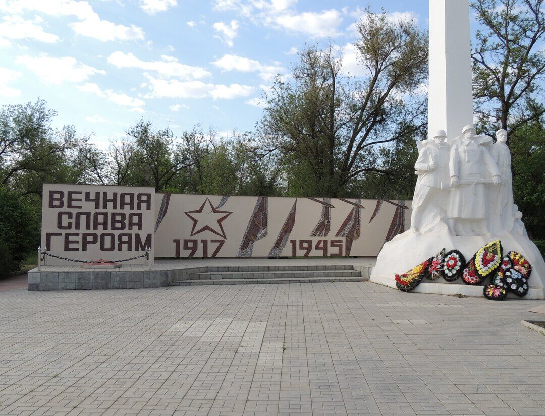 Село дивное. Памятники села Дивное Ставропольский. Село Дивное Апанасенковского района Ставропольского края. Дивное Ставропольский край Апанасенковский. Ставропольский край, Апанасенковский р-н, с. Дивное.