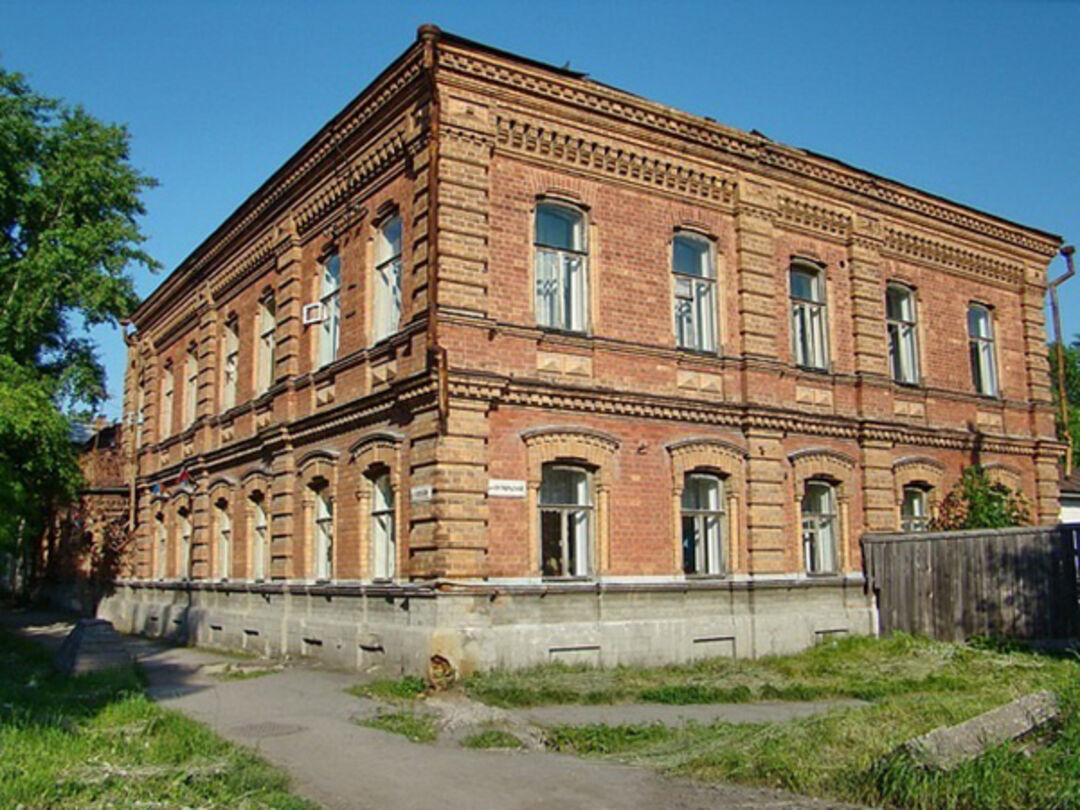 Ирбит свердловская область. Усадьба купца Борисова Минусинск. Революции 28 Ирбит. Женская гимназия Ирбит. Дом купца Борисова Минусинск.